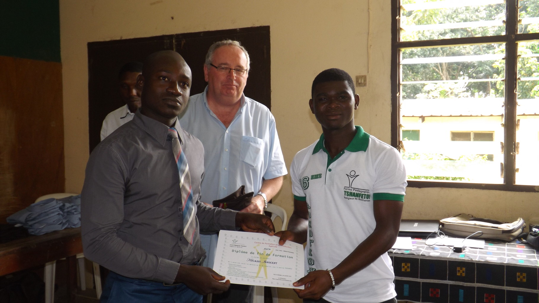 Remise des Attestations aux Stagiaires