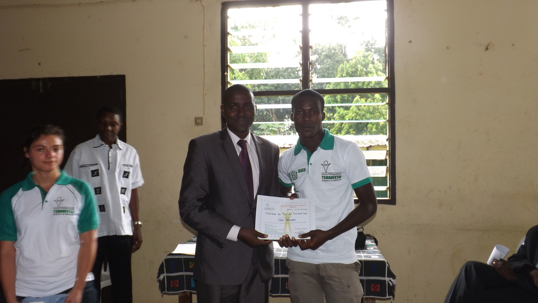 Remise des Attestations aux Stagiaires