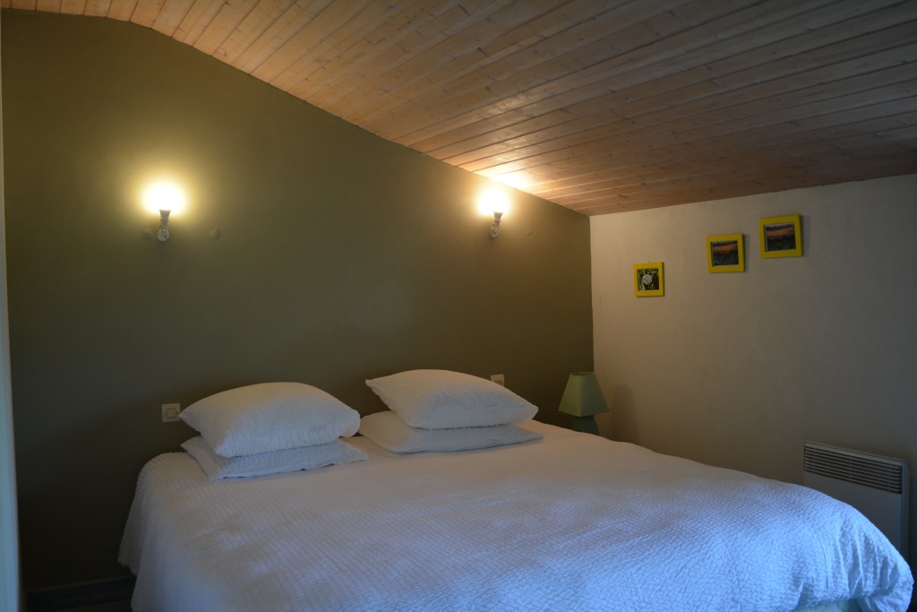 chambre 2 avec 1 lit de 180x200 ou 2 de 90