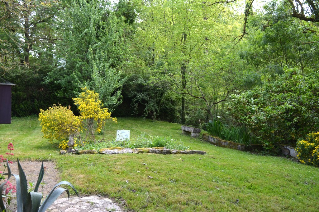 Le refuge gite au bord de l'eau Coulon