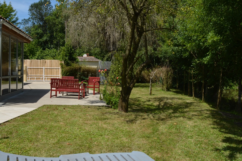 Jardin non clos au bord de l'eau