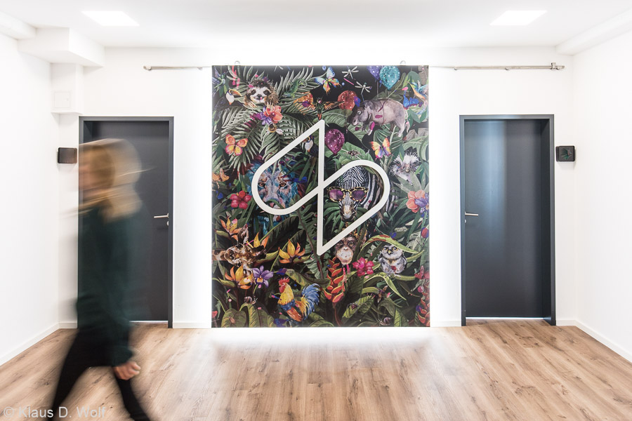 Unternehmensfotograf München: Detailaufnahme in den Büroräumen im Rahmen einer Firmenreportage