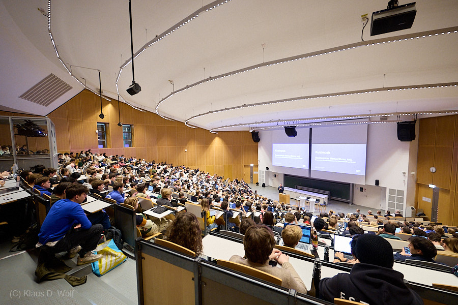 Tagungsfotograf München, Hörsaal der TUM in Garching bei einer Wissenschaftliche Veranstaltung
