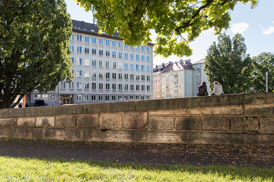 Architekturfotograf München: Außenaufnahme eines 60er-Jahre Bürogebäudes