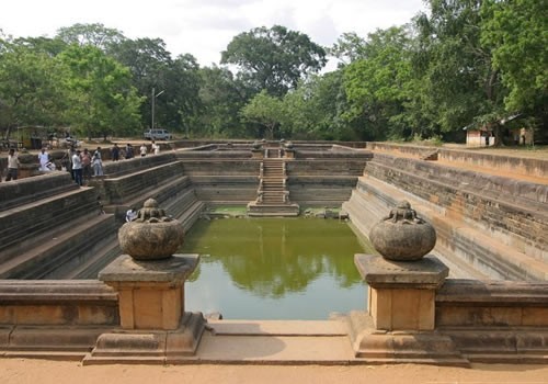Pilger- und Ausgrabungsstätte, Anuradhapura