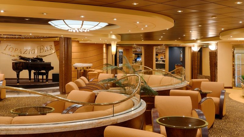 MSC Magnifica, Topazio Bar