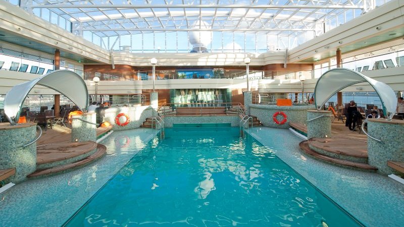 MSC Magnifica, La Grotta Azzurra Pool Area