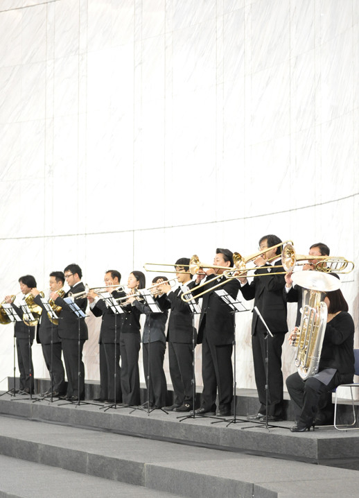 開演を告げる中央区交響楽団の勇壮なファンファーレ