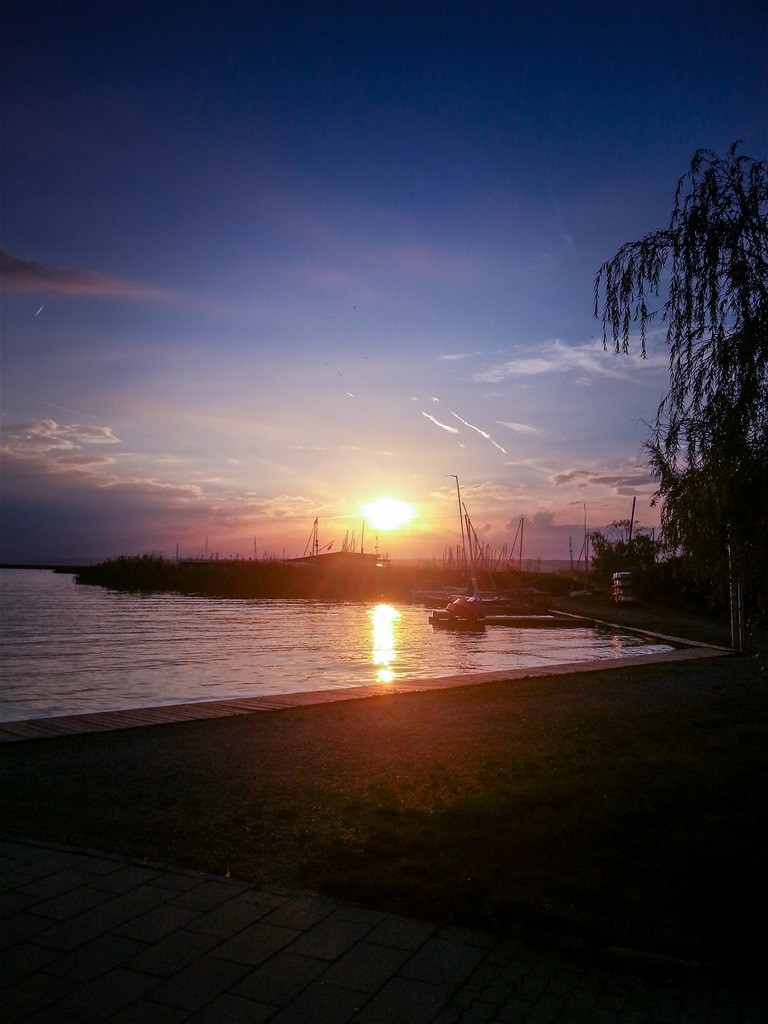 sonnenuntergang neusiedel am see, mole west