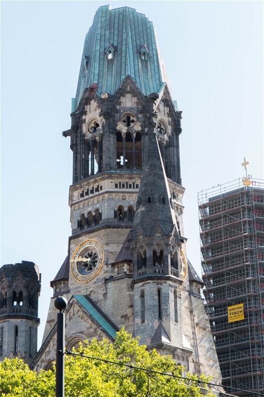 kaiser wilhelm gedächniskirche ohne puderdose und lippenstift - berlin