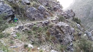 Der antike Steinweg von Sparta über das Gebirge bis Kardamili, dem alten Hafen von Sparta 