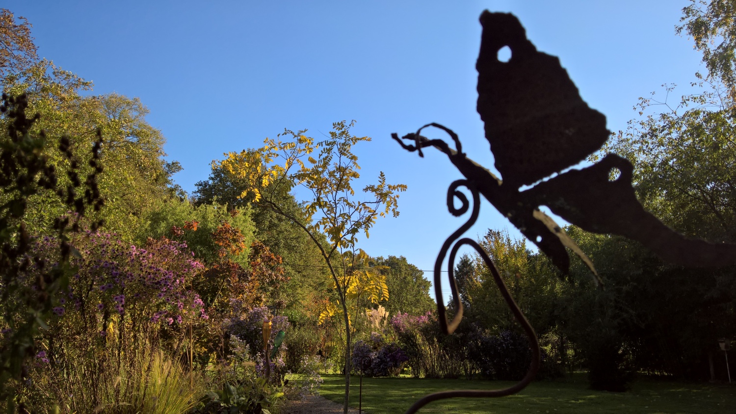 Herbststimmung im Garten von Maison Libellule