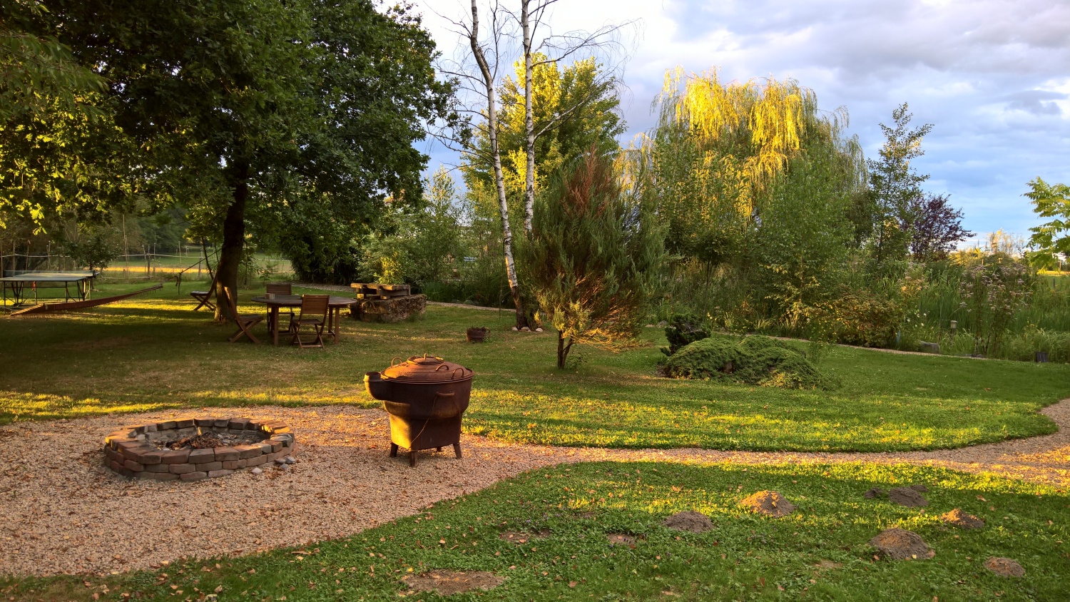 Abendsonne beim Grilplatz