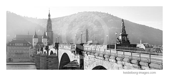 Archiv-Nr. h2005164 | Alte Brücke im Morgenlicht
