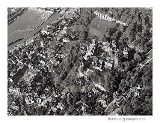 Archiv-Nr. L10_784 / Altstadt von Heidelberg, Schloss und Herrenmühle 1965