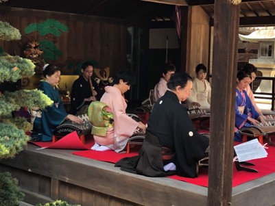5月藤まつり　能舞台で奉納演奏