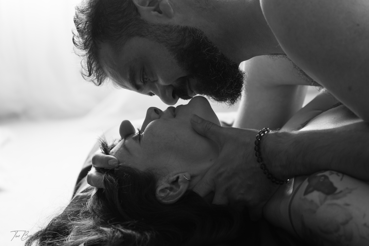 5 questions qu'on n'ose pas poser à un photographe boudoir (spécial couples)