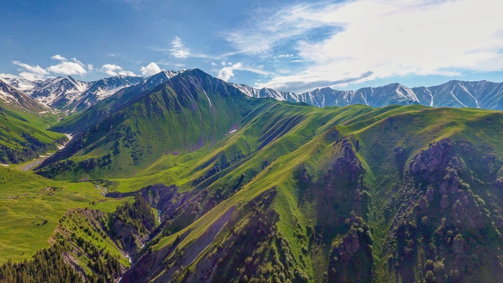 Trekking, Horse Riding, Mountaneering Tours in Southern Kyrgyzstan. Jailoo - summer pasture