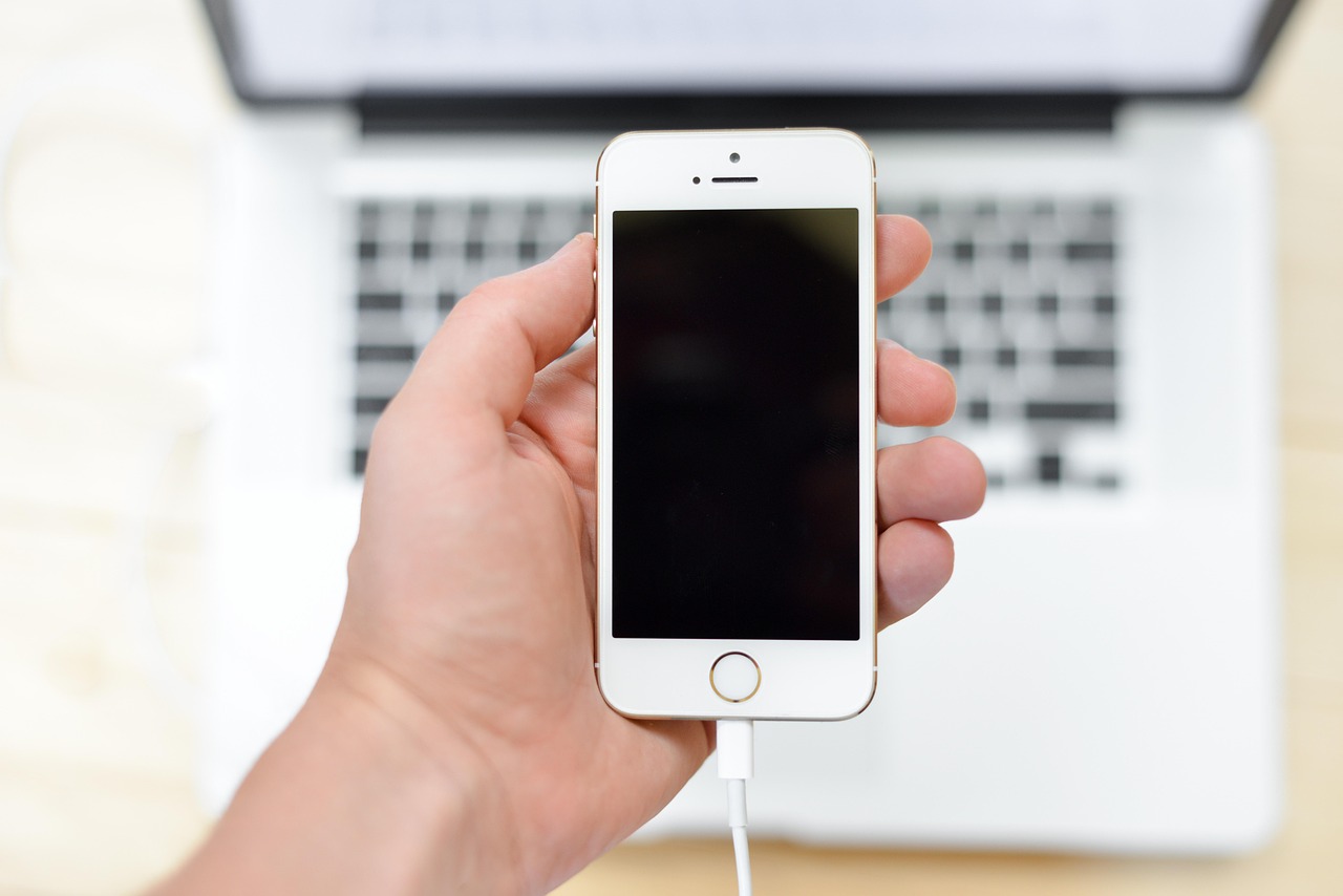 Das richtige Ladegerät für dein Smartphone – worauf du wirklich achten musst