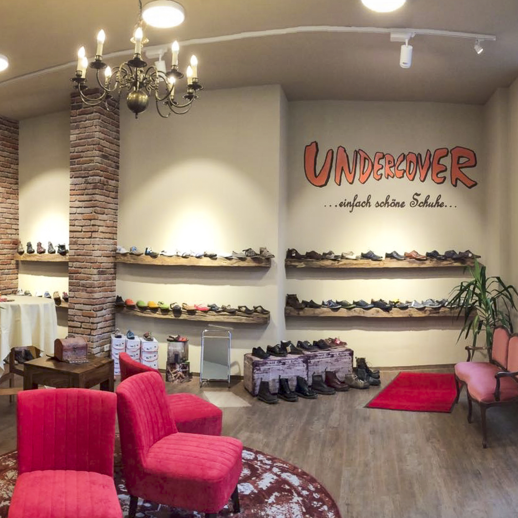 Referenz SchuhRetail JEARODES Interior Design Schulz