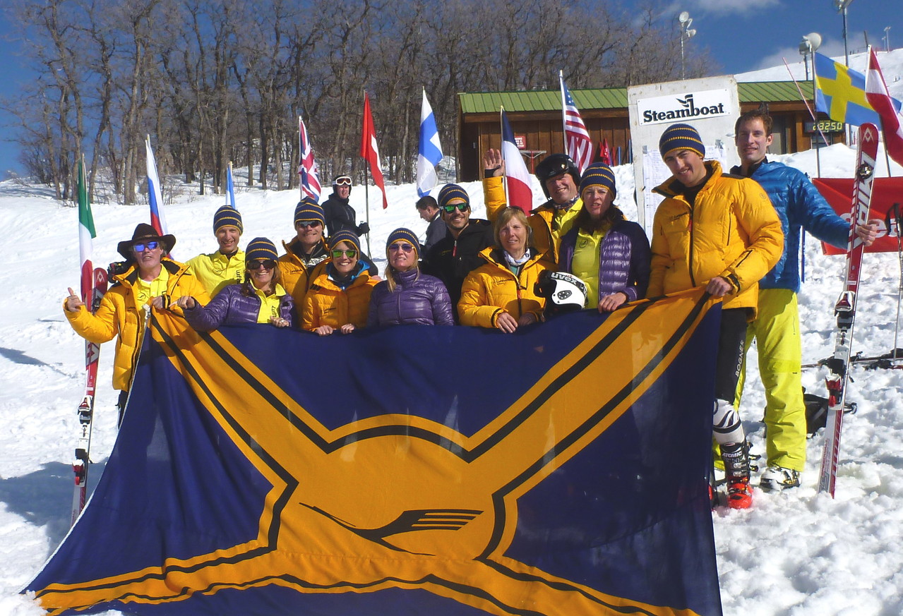 Unser Team ist Weltmeister ! LHSC Lufthansa Ski Club Herzlich