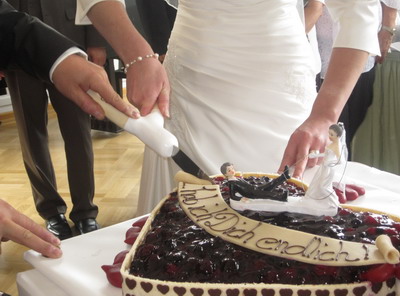 Hochzeitstortenmesser Anschnitt