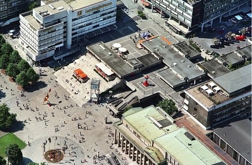 Ступеньки образовались на поверхности снесённого Kronprinzpalais (credit: stn.de)