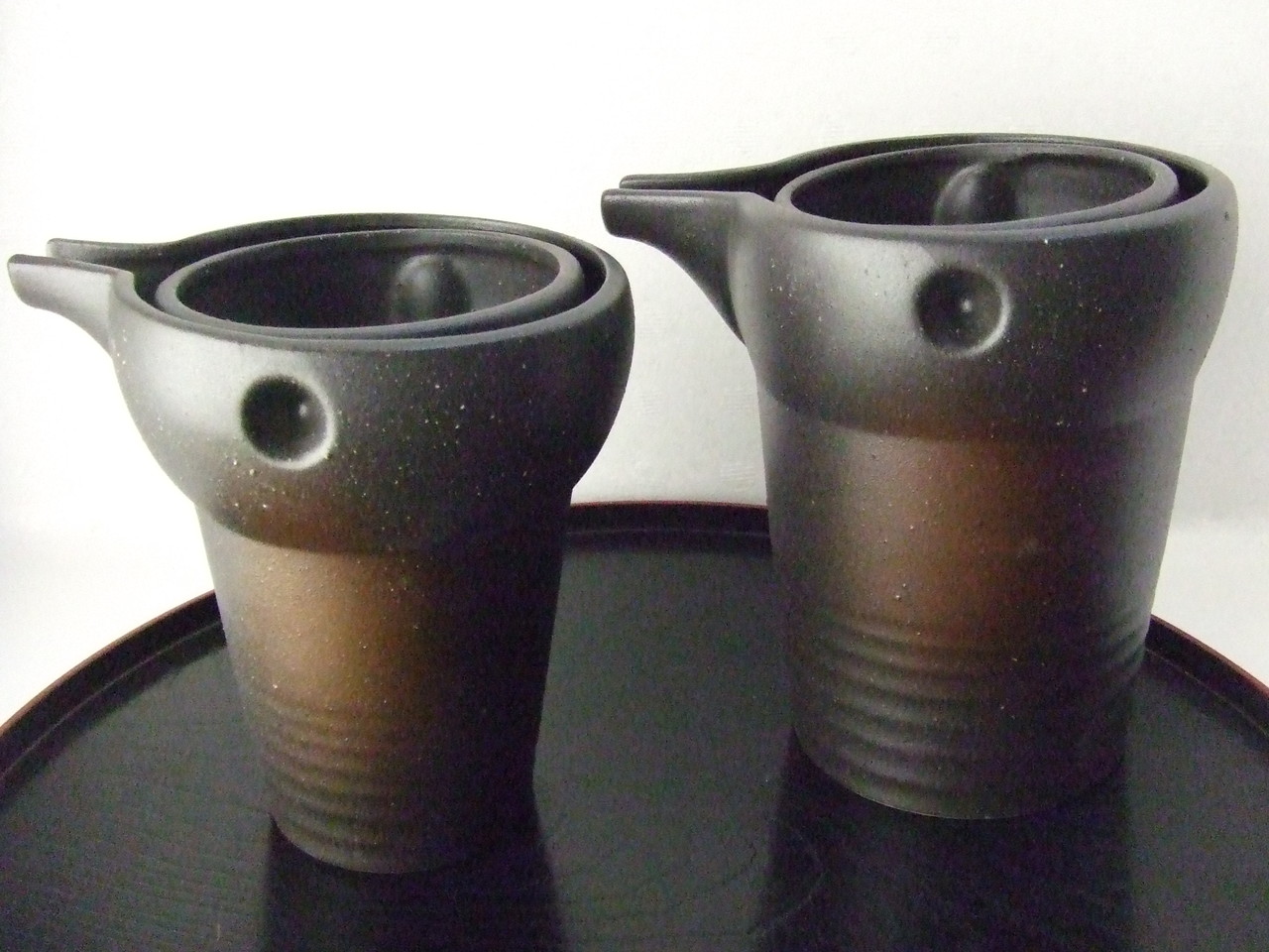 冷酒器ゆらり 変わり物陶器を作る 変わり者三代目 ヤマ亮横井製陶所 冷酒器ゆらり 変わり物陶器を作る 変わり者三代目 ヤマ亮横井製陶所