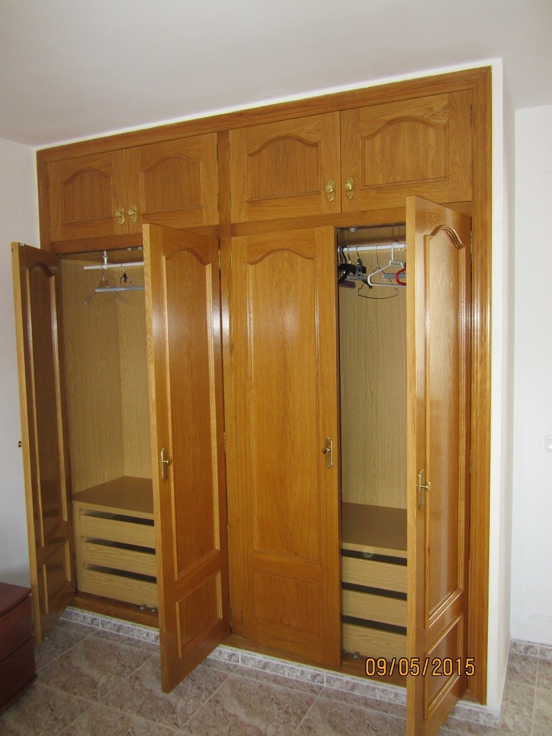 Einbauschrank im Schlafz. 2