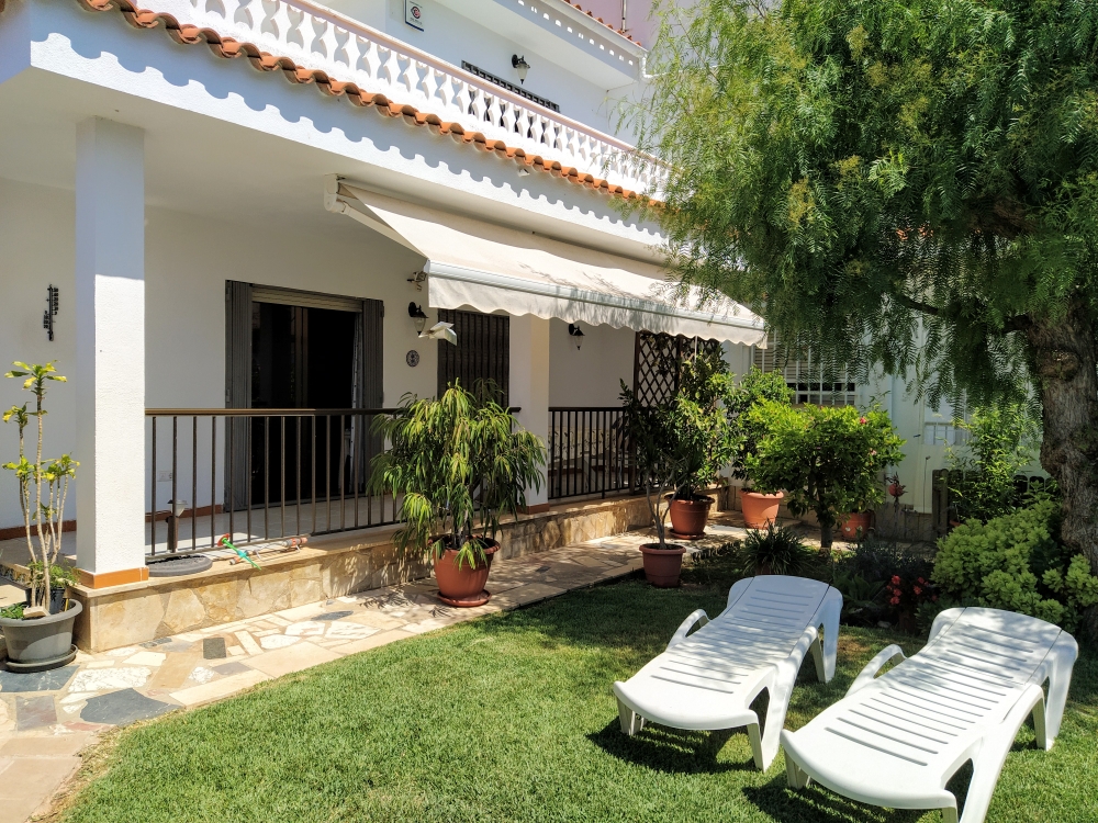 Terrasse und Garten 