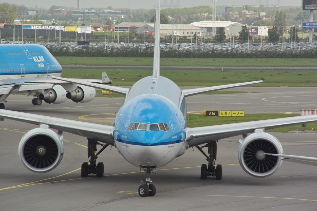 Amsterdam-Schipol © Andreas U.