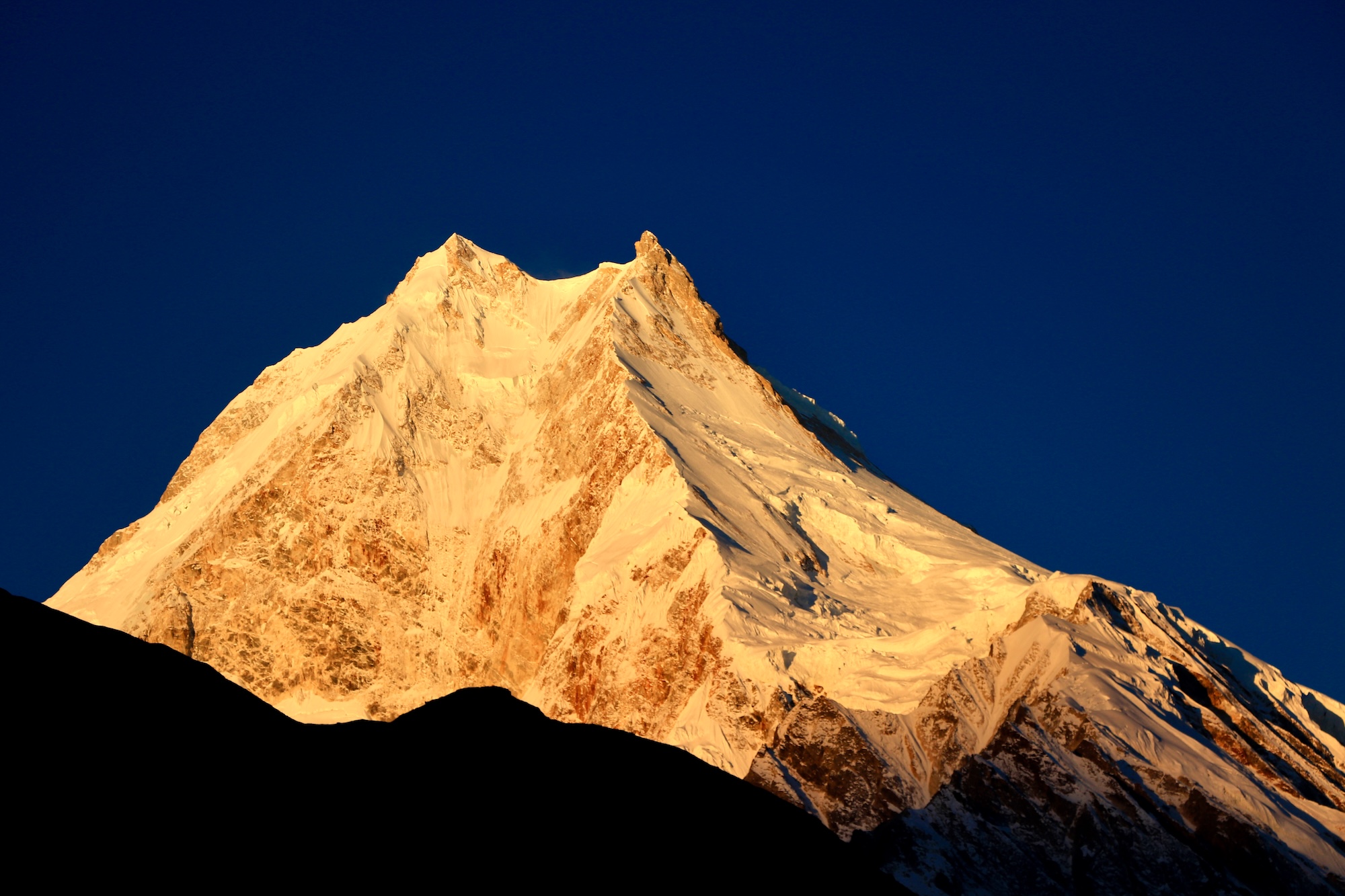 "La montagne est avant tout un espace où l'homme doit s'adapter au milieu, en apprenant à le connaître et à le respecter... et non l'inverse."