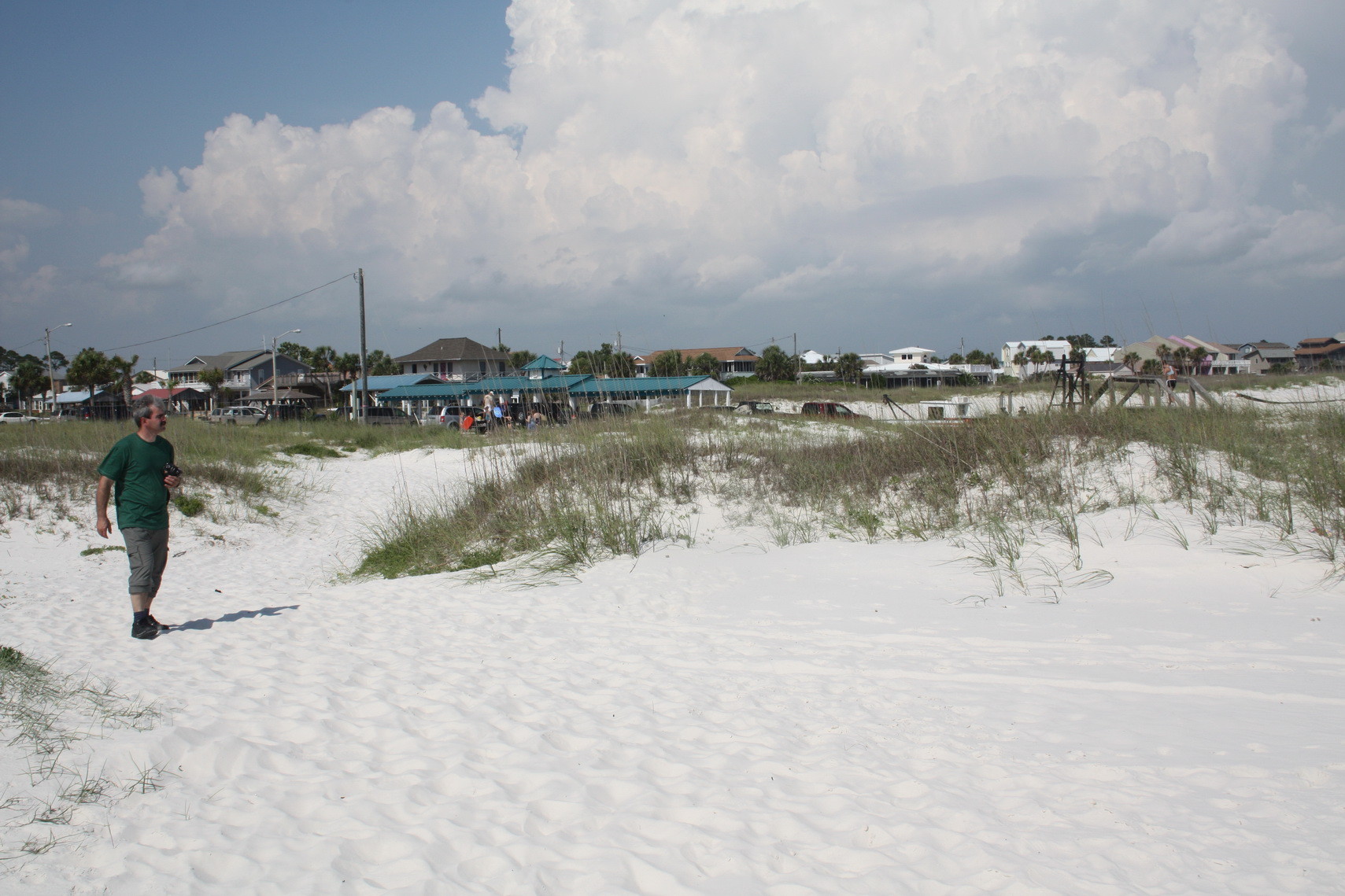 ... hier gibt es auch wunderbaren feinen Sandstrand