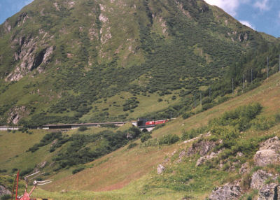 FO-Bahn, trein opweg naar Andermatt