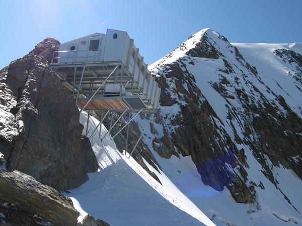 Mischabeljochbiwak 3851 m, Saasfee, Schweiz