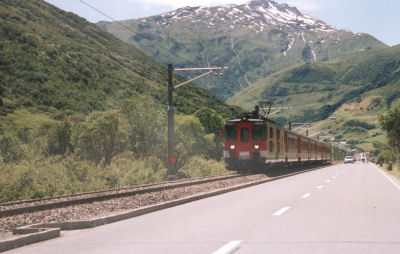 FO-Bahn trein onderweg naar Andermatt