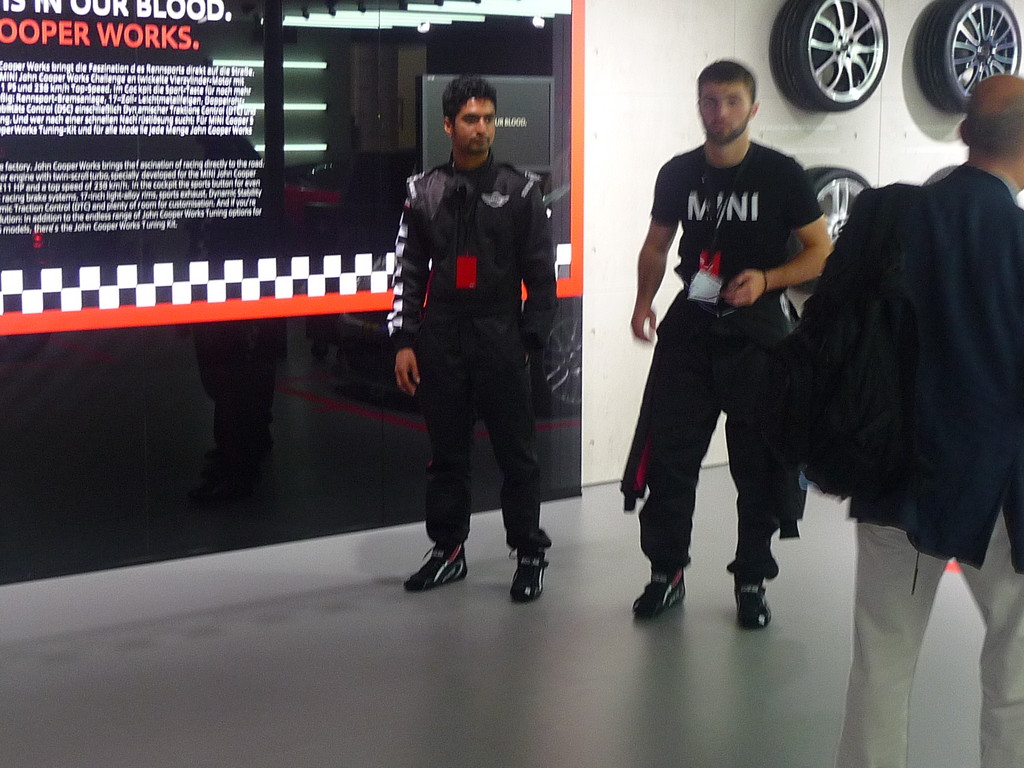 MINI | Men at work.