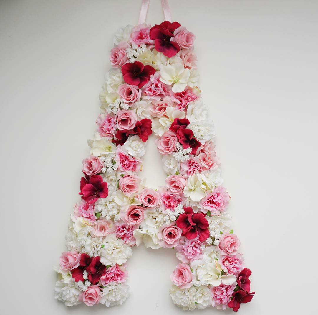 Blumen Buchstaben Luckykoala Blumige Dekoration und süße Haaraccessories