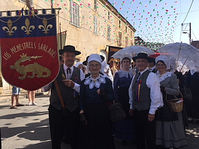 Félibrée en Périgord fête occitane groupe folklorique de sarlat les ménestrels sarladais, 