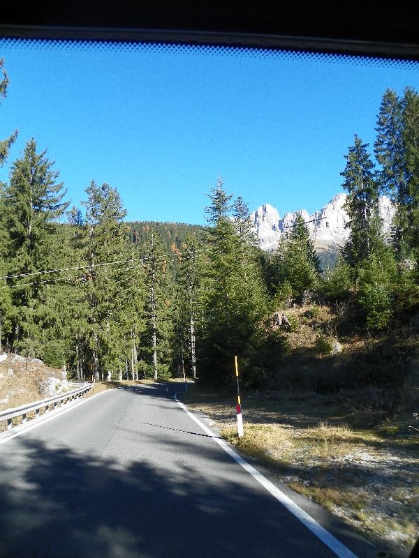 Schon toll, was die Alpenländer so im Straßenbau und zu deren Sicherung leisten