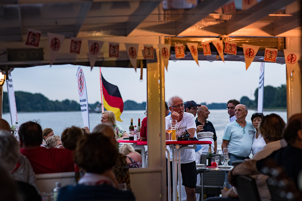 ... auf dem sinkenden Schiff!