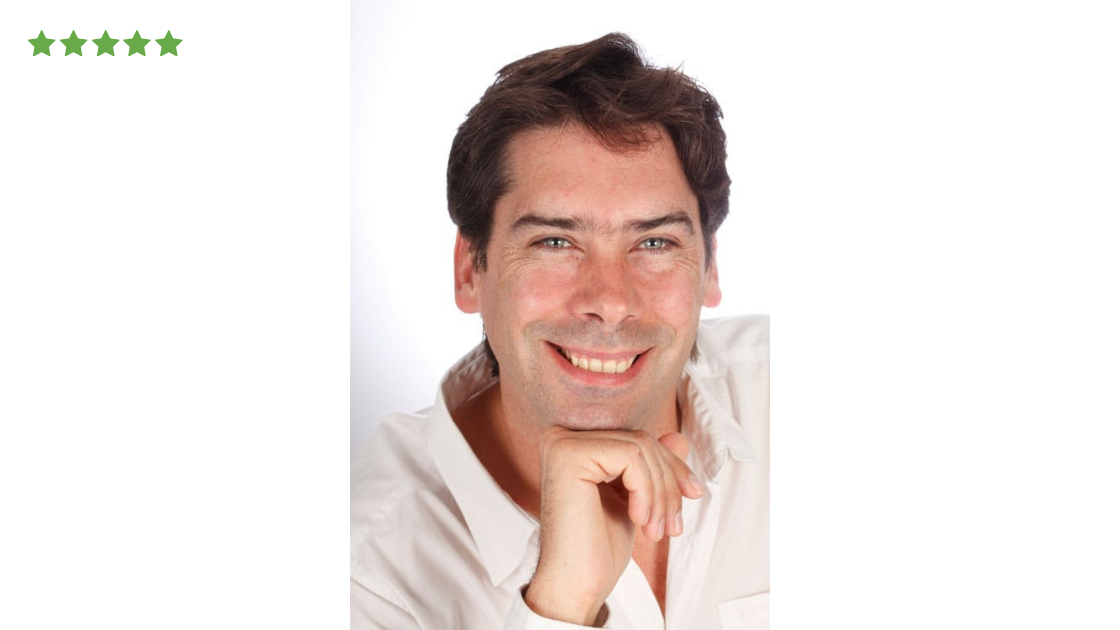 David K.: Robert is a fantastic personal trainer!! He makes sure that you get good results quickly, while having fun. His knowledge in this field is immense,  allowing him to tailor the training to my exact needs, keeping the training very diverse...