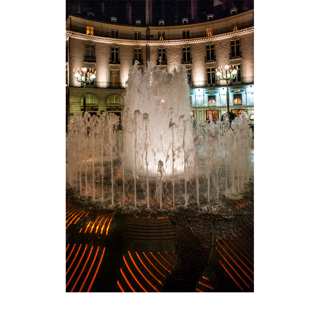 Nantes-Place Graslin © Photographie : Michel Ducrot