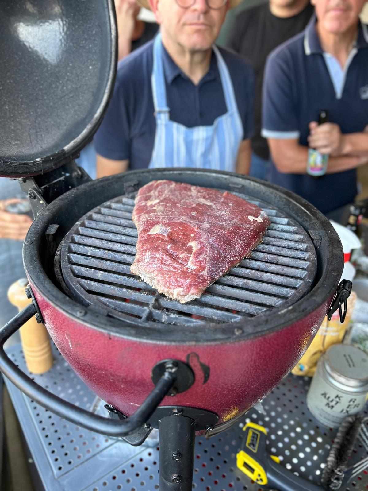 Biohof Sieber Vorarlberg & ALE-X-BBQ Kurs 2023 Flank Steak auf dem Grill 