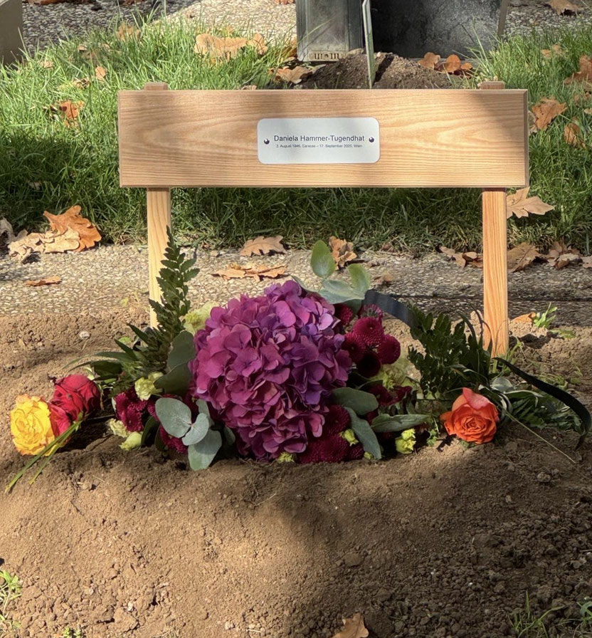 Urn burial on October 14, 2025. Photo: Matthias Hammer