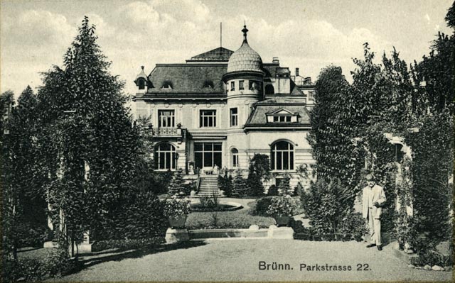 Brünn, Parkstrasse  (Sadová) 22, Haus von Alfred und Marianne Löw-Beer, Gartenfassade, Postkarte Anfang 20. Jh.