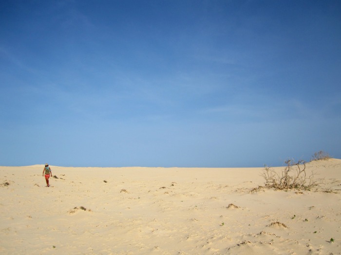 Strong sun and no shade nearby, Ponta Pesquira beach Boa Vista