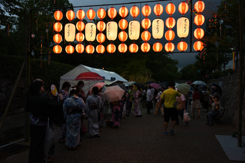 ライトアップは19:00開始。これは開始直前の写真 Nikon D810 + AF-S NIKKOR 28-300mm f/3.5-5.6G ED VR