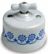 interruttore #deviatore #invertitore #ceramica #decoro #blu #bianca #vintage #classico