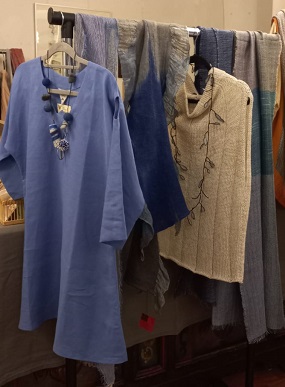 Leinenunikate+ gestricktes Design + Konfettiketten  von Susanne Tuulikki Riecker  u.a.